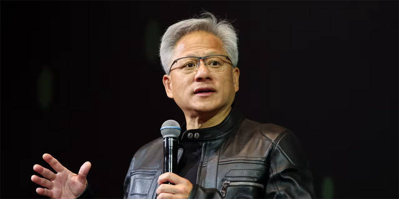 黄仁勋拍特朗普马屁：中国用美国的，赢了
